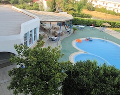 Hotel Manos Pension (Faliraki, Greece)