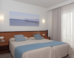 Khách sạn Hotel Nonrdeste Playa (Can Picafort, Tây Ban Nha)