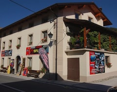 Hostel X Point (Kobarid, Slovenya)