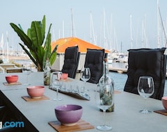 Koko talo/asunto Port Zelande Marina Appartement 2d - Ouddorp - Luxurious Apartment With A View Over The Harbour - Not For Companies (Ouddorp, Hollanti)