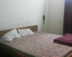 Khách sạn SPOT ON 36286 Agarwal Lodge (Ghaziabad, Ấn Độ)
