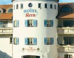 Khách sạn Hotel Garni Kern (Halfing, Đức)