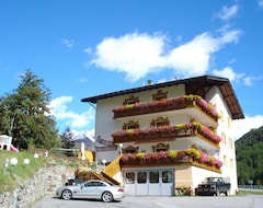 Otel Alpenfriede (Graun im Vinschgau, İtalya)