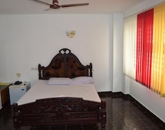 Hotel Navaratna Upendra (Thiruvananthapuram, India)