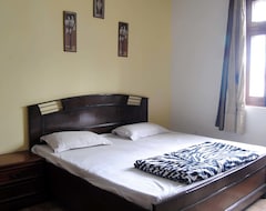 Khách sạn OYO 15563 Bir Home Stay (Ghaziabad, Ấn Độ)