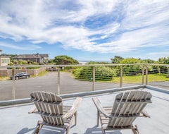 Tüm Ev/Apart Daire Deluxe Modern Ocean View Beauty Just Steps Away From Beach Access! (Lincoln City, ABD)