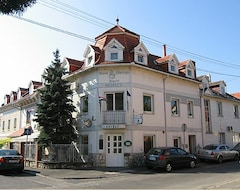 Otel Szent Gyorgy Fogado (Pécs, Macaristan)