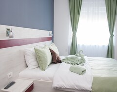 Apart Otel Apartments Banja & Luxury Rooms (Vrnjačka Banja, Sırbistan)