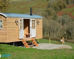 Cijela kuća/apartman Snug Oak Hut With A View On A Welsh Hill Farm (Sennybridge, Ujedinjeno Kraljevstvo)