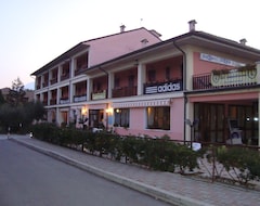 Khách sạn Sporting (San Zeno di Montagna, Ý)