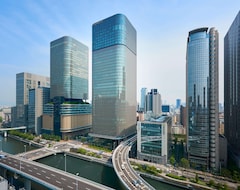 Hotel Conrad Osaka (Osaka, Japan)