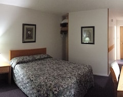 Hotel Fuller Lake Motel (Chemainus, Canada)