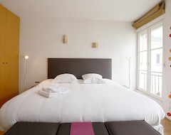 Otel Apartments Paris Centre - At Home (Paris, Fransa)