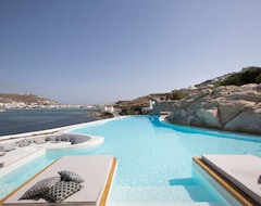 Khách sạn Dreambox Mykonos Suites (Ornos, Hy Lạp)