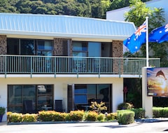 Khách sạn Bay Sands Seafront Studios (Paihia, New Zealand)