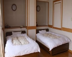 Khách sạn (Ryokan) Sutama Onsen Wakamiro (Yamanashi, Nhật Bản)