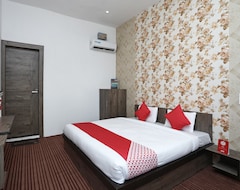 Hotel Prabhu resort (Mathura, India)