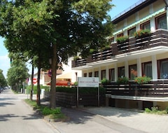 Khách sạn Hotel Accolo (Feldkirchen, Đức)