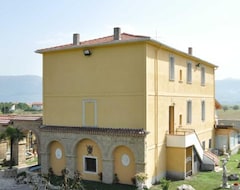Otel Antica Tenuta (San Rufo, İtalya)