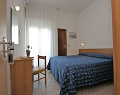 Khách sạn Hotel Fattori Mare (Cesenatico, Ý)