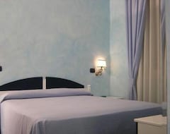 Khách sạn La Nuit (Sorrento, Ý)