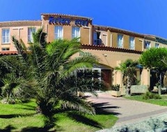 Hotel The Originals City, Relax'Otel & Spa, Le Barcares (Port Barcarès, Francia)