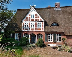 Toàn bộ căn nhà/căn hộ Reetdach-ferienhaus Mit Eigenem Bootsanlegesteg + Zusätzliche Ferienwohnung (Hechthausen, Đức)