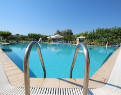Khách sạn Garden Hotel Pastida Rhodes (Pastida, Hy Lạp)