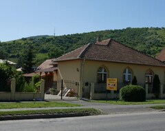 Hotel Lipták Vendégház Tokaj (Tokaj, Hungary)