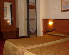 Hotel Point Conselve (Conselve, Italy)