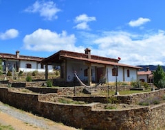 Khách sạn Tuki Llajta - Pueblo bonito Lodge (Huancayo, Peru)