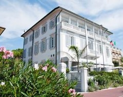 Hotel Villa Grey (Forte dei Marmi, İtalya)