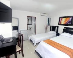 Hotel Intersuites (Barranquilla, Colombia)