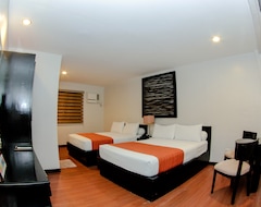 Hotel The Grand L Square & Residences (Tarlac City, Philippines)