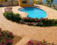 Hotel Strand Luxury Condominiums (Willemstad, Curacao)