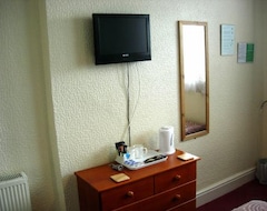 Hotelli Lynmoore Guest House (Blackpool, Iso-Britannia)