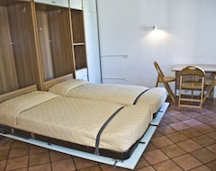Khách sạn Residence Junior (Ancona, Ý)