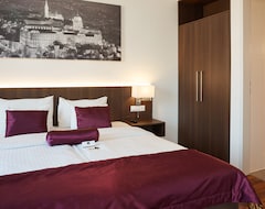 Hotelli Hotel 12 Revay (Budapest, Unkari)