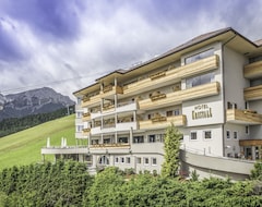 Khách sạn Kronplatz-Resort Hotel Kristall (Olang, Ý)