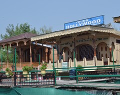 Hotel Houseboat Young Hollywood (Srinagar, India)