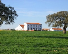 Toàn bộ căn nhà/căn hộ Rural House Finca Los Llanos From 8 To 20 Guests. (Atalaya, Tây Ban Nha)