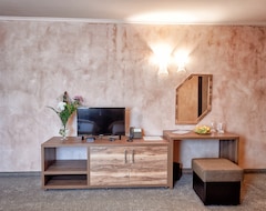 Hotel Platinum Image (Elin Pelin, Bulgaria)