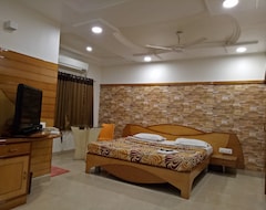 Hotelli Hotel Punit (Jamnagar, Intia)
