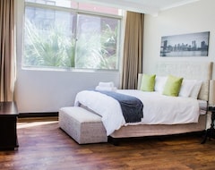 Khách sạn The Square Holiday Apartments (Cape Town, Nam Phi)