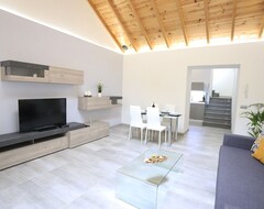 Tüm Ev/Apart Daire Individual House, With 3 Bedrooms, 3 Bathrooms, Living Room, Kitchen, Garden (La Orotava, İspanya)