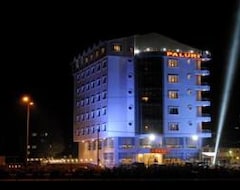 Khách sạn Hotel Paluri (Hopa, Thổ Nhĩ Kỳ)