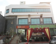 Hotelli Hotel Black Stone - EDM Mall Vaishali (Ghaziabad, Intia)
