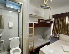 Hotelli First Class Guest House (Hong Kong, Hong Kong)