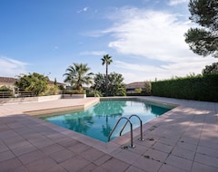 Cijela kuća/apartman Modern Holiday Home In Saint-raphaël With Private Pool (Saint-Raphael, Francuska)