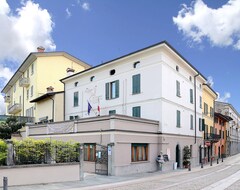 Khách sạn Hotel La Fenice (Chiari, Ý)